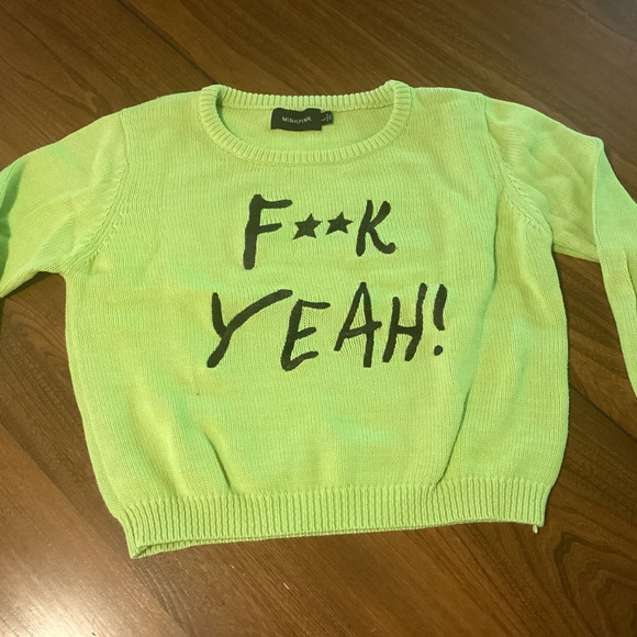 Sweater - Picture 1 of 3